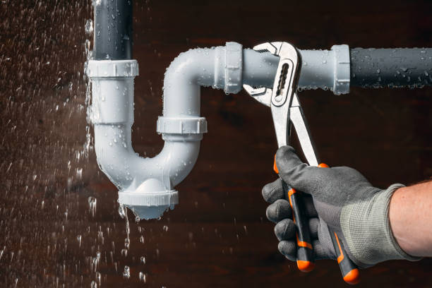 Professional Gas Line Repair technician working in Mount Morris, IL